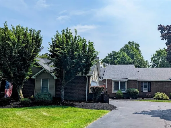 243 Old Oak Post Rd, East Amherst, NY 14051