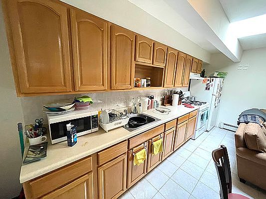 2nd image of 25-29 35th St #3R