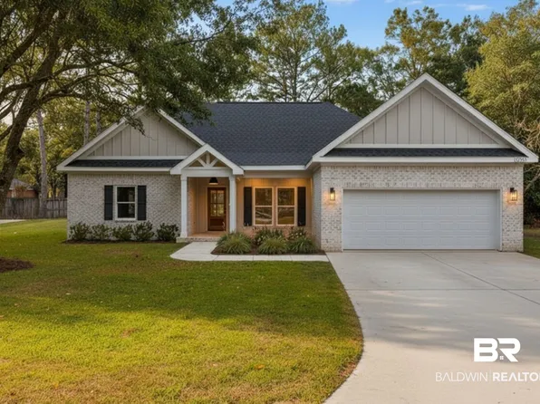 10241 Deer Creek Dr E, Mobile, AL 36582