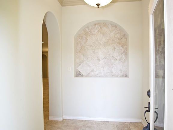 3rd image of 4414 Guadalupe St