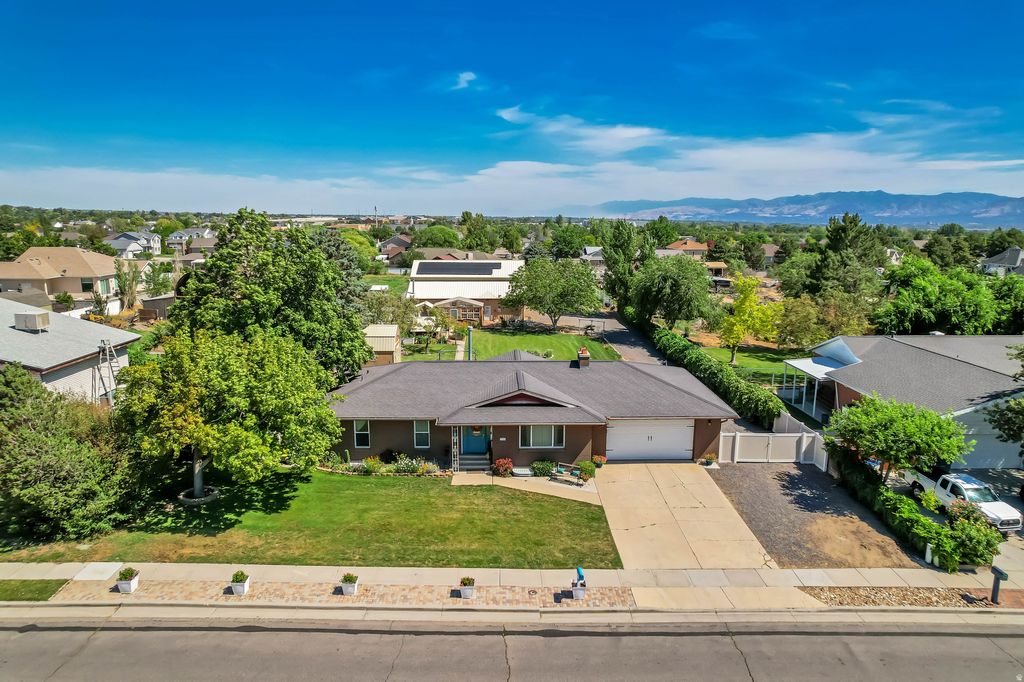 3376 W 10000 S, South Jordan, UT - View 2
