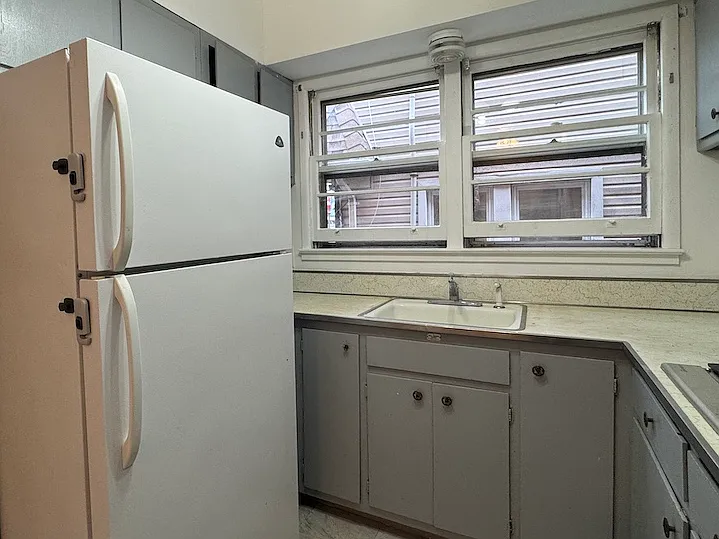 322 Franklin Ave #1 — Photo 5