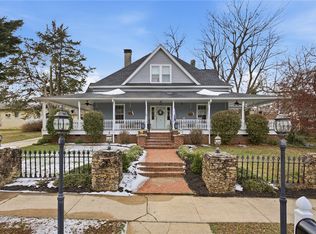 110 S Fairplay St, Seneca, SC 29678