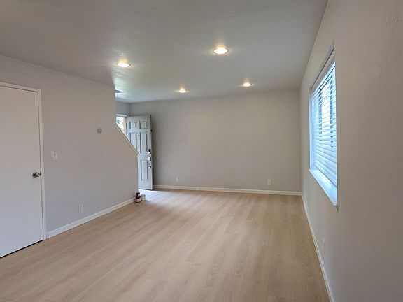 3rd image of 338 S Willard Ave