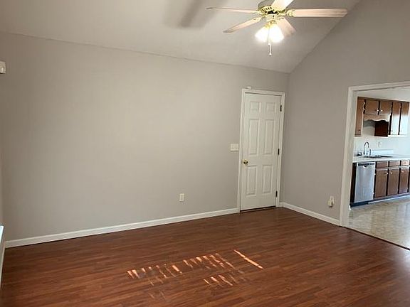 4th image of 2742 Pepperdine Dr