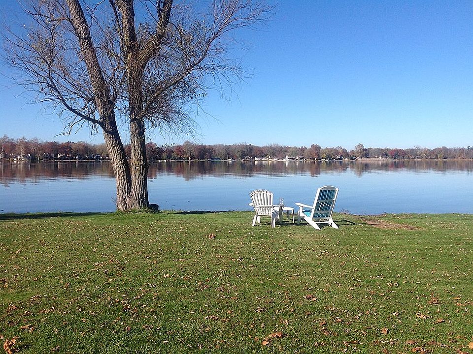 1st image of 8670 Long Lake Dr E