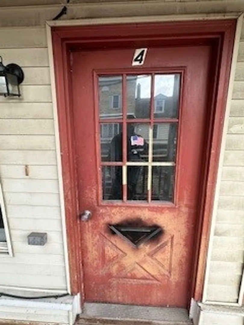 20 Water Street — Photo 2