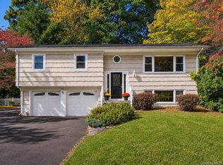 97 Grandview Avenue, Nanuet, NY 10954