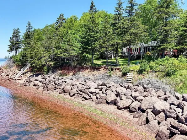 167 Seawood Dr, Resort Mun. Stan.b. Hope R. Bayv. Cavend. N.rust., PE C0A 1N0