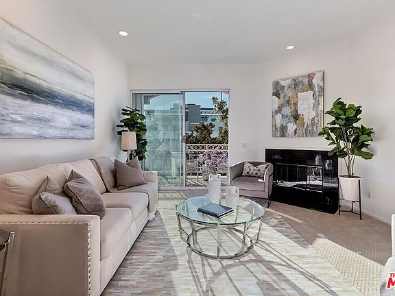 3rd image of 1820 S Beverly Glen Blvd APT 208