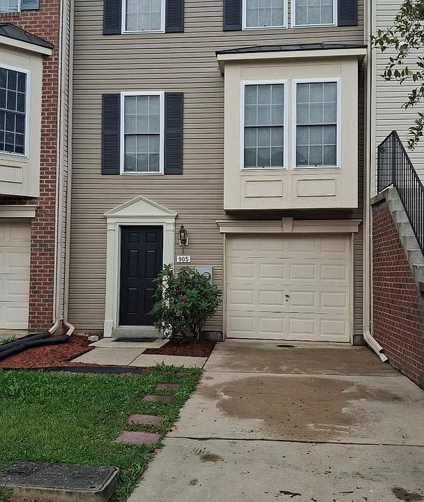 1st image of 905 Mercer Dr