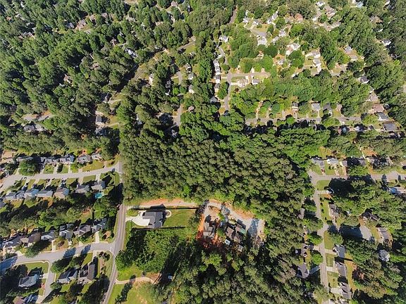 4th image of 2150 Plantation Rd