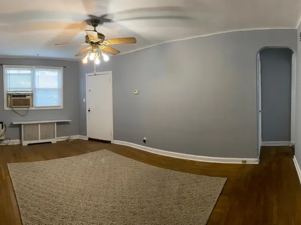 99 Beechwood Pl, Staten Island, NY 10314