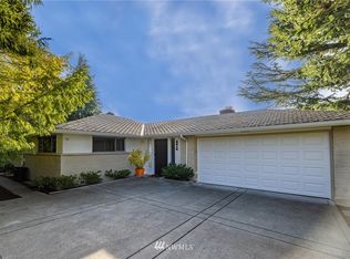 8615 Fauntleroy Pl SW, Seattle, WA 98136