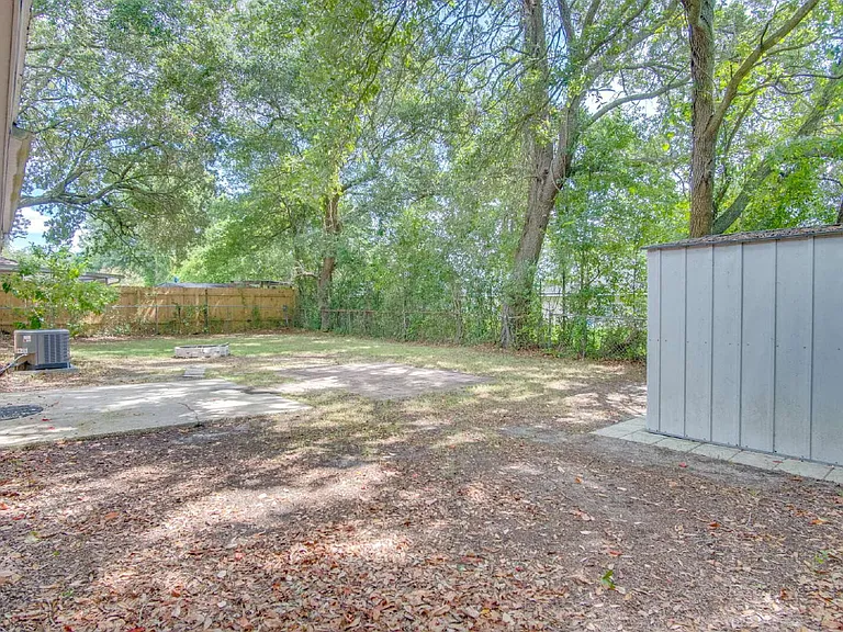 386 Quigley Rd — Photo 30