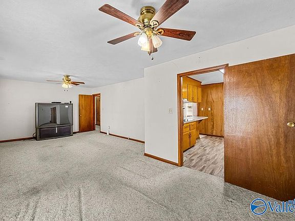 5th image of 316 Etowah St