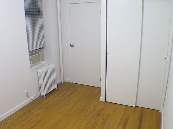 3rd image of 326 E 65th St #3