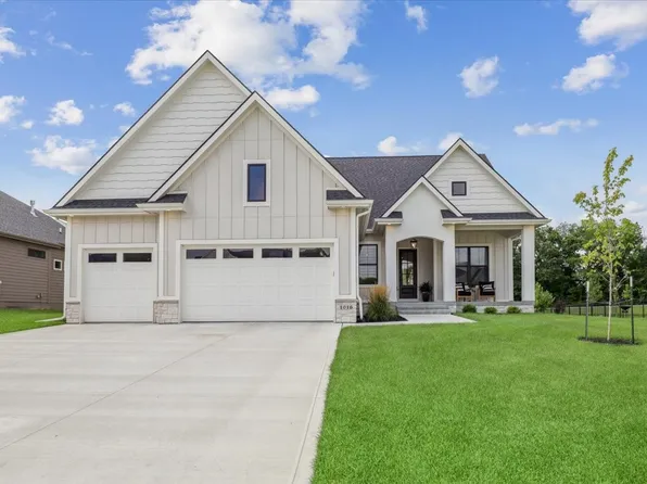 1016 W Aspen Ridge Cir, Polk City, IA 50226