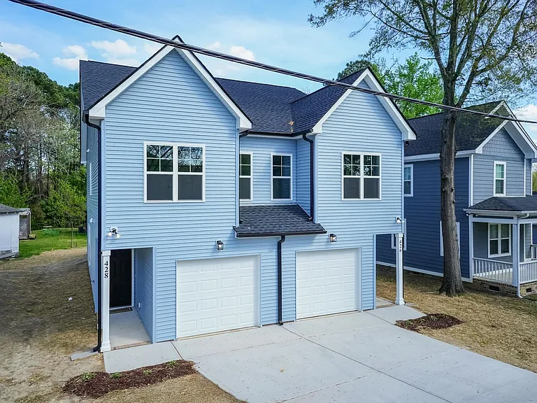 428 N Allen Rd — Photo 2