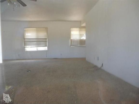 5th image of 52 Loma Dr