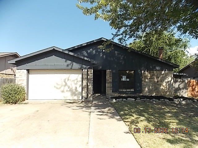 1st image of 3425 Doolittle Dr