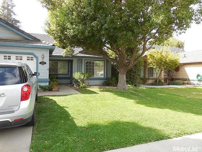 4804 Demaree Pl photo 1