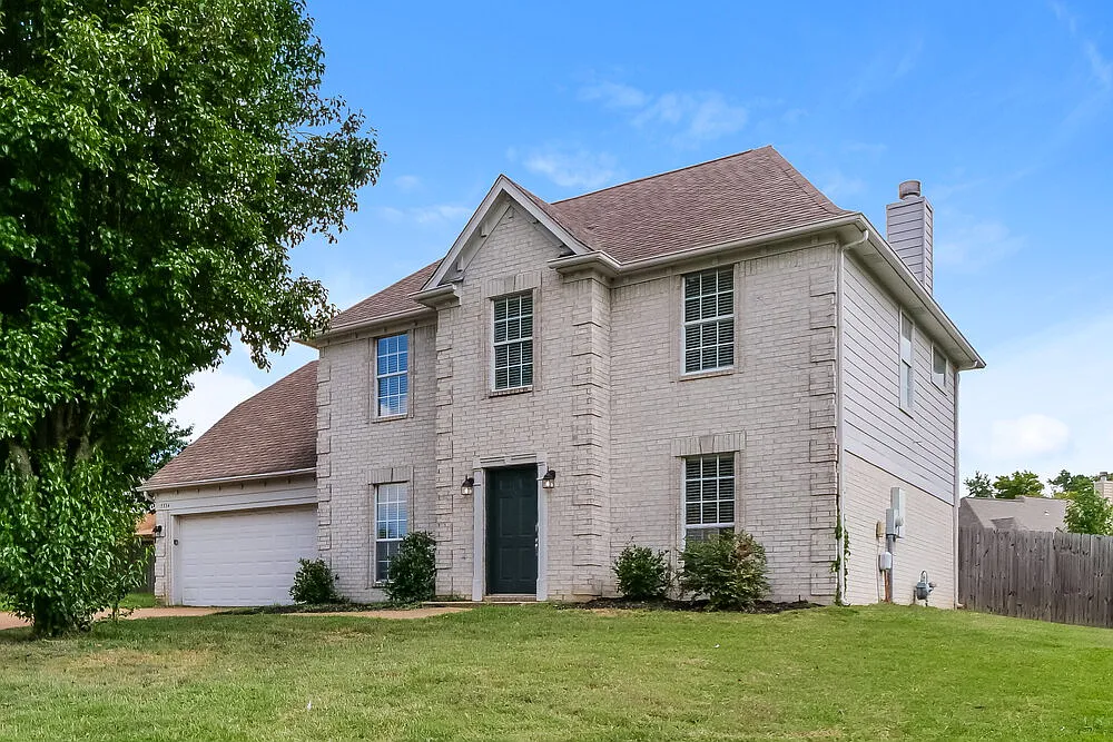 3 bed, 2.5 bath, 2222 sqft, $2,155 — Photo 4