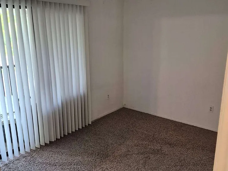 6018 Laketree Ln #B — Photo 16