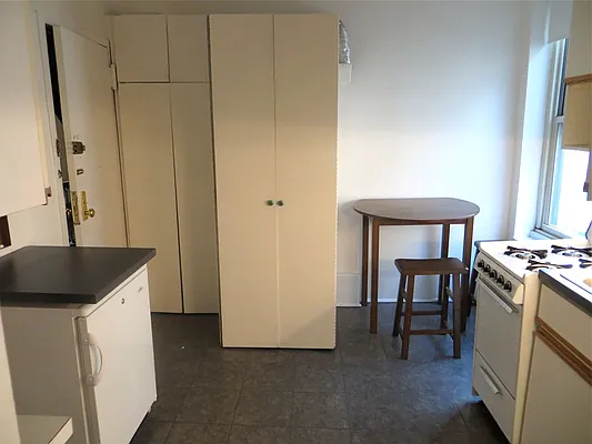 Rented by Performing Assets Corp | media 56