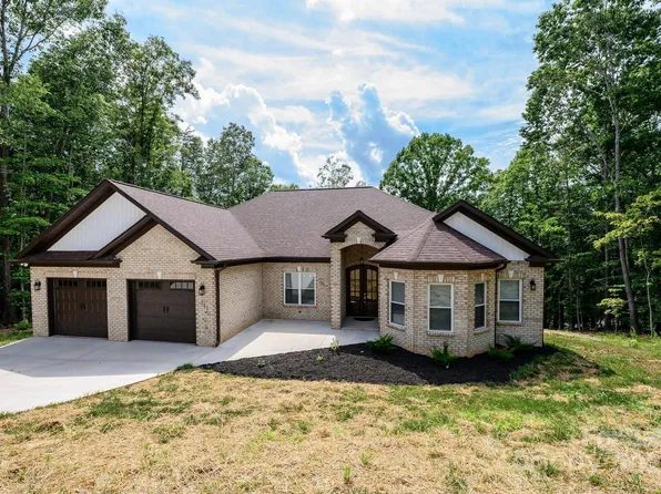 141 Winwood Cir, Granite Falls, NC 28630