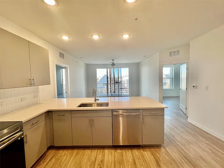 4801 Springdale Rd #2210 — Photo 5