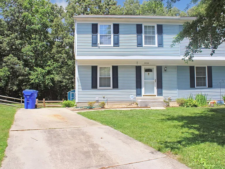 3032 Churchill Ct — Photo 2