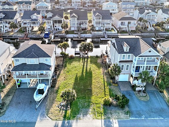3rd image of 35 Lee St Lot 8