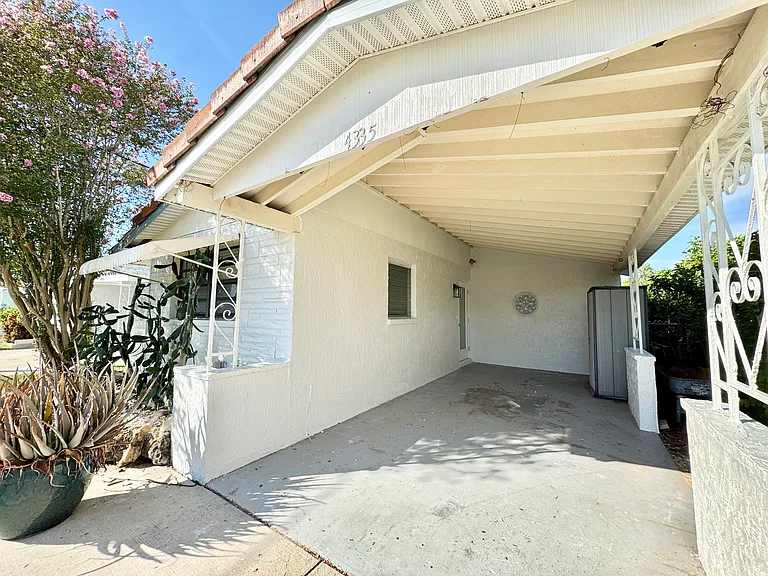 4335 Floramar Ter — Photo 31