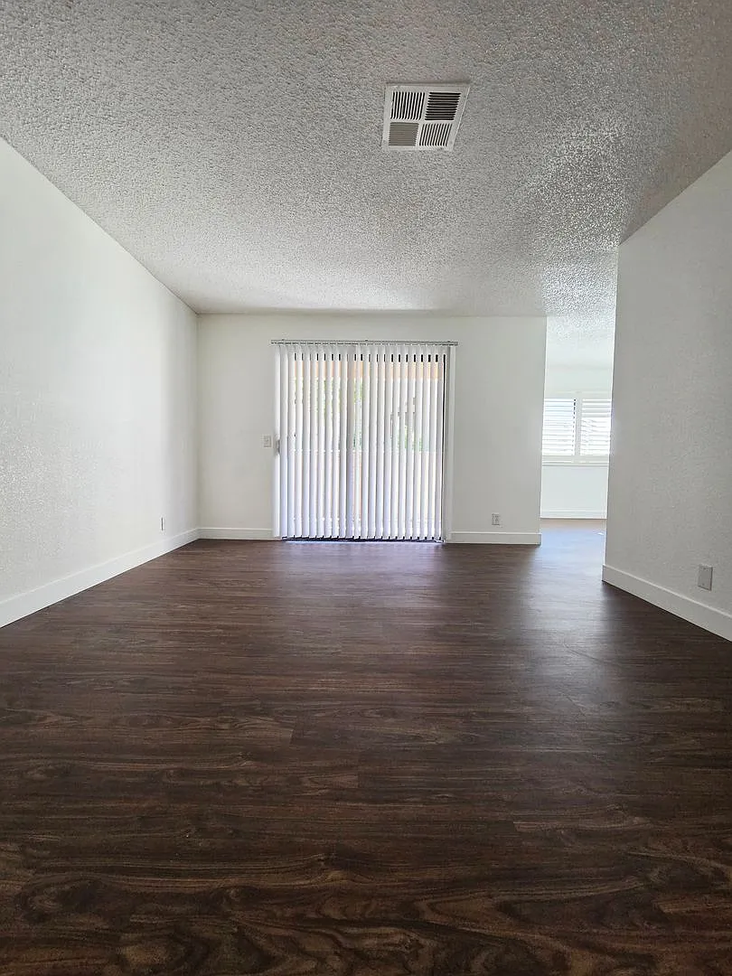 3151 Soaring Gulls Dr 89128 — Photo 4