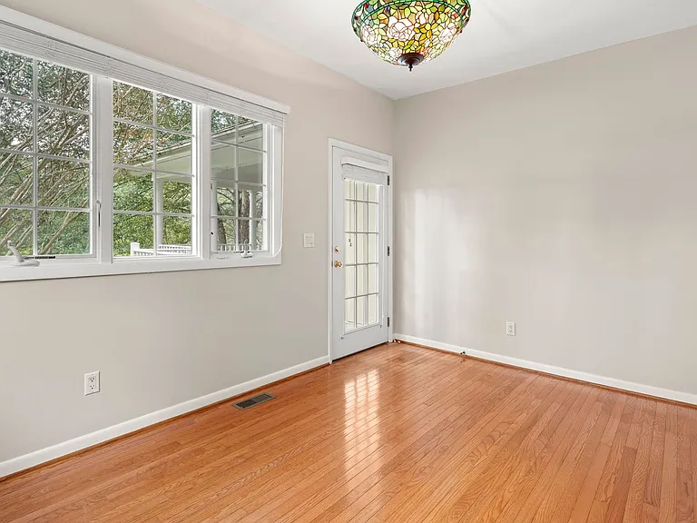 119 W Chippendale Dr — Photo 29