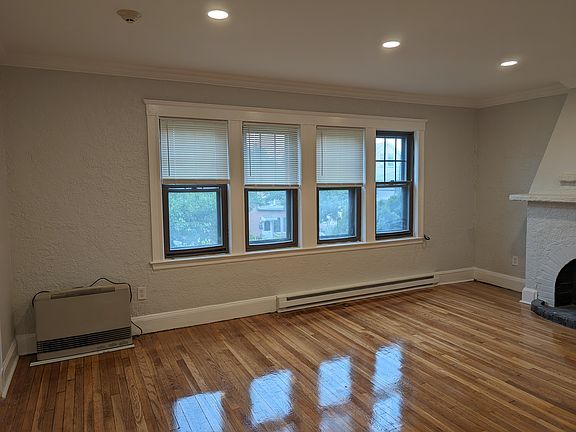 2nd image of 720 Winthrop Ave APT 3