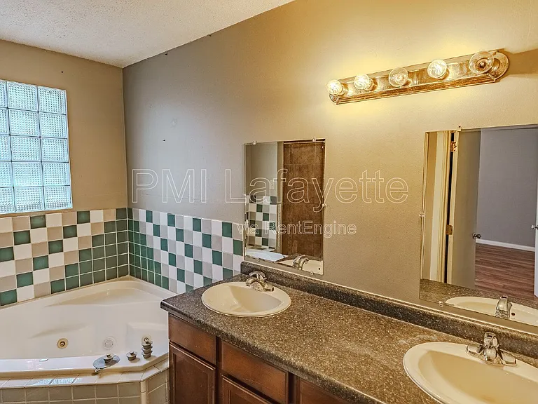 1714 Meharry St #A — Photo 10