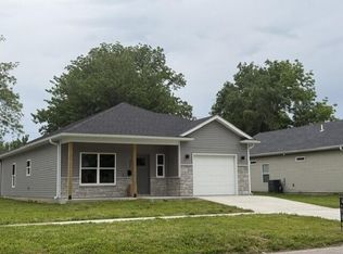 517 S Clark St, Moberly, MO 65270