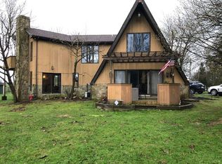 135 Reeves Dr, Wellsburg, WV 26070