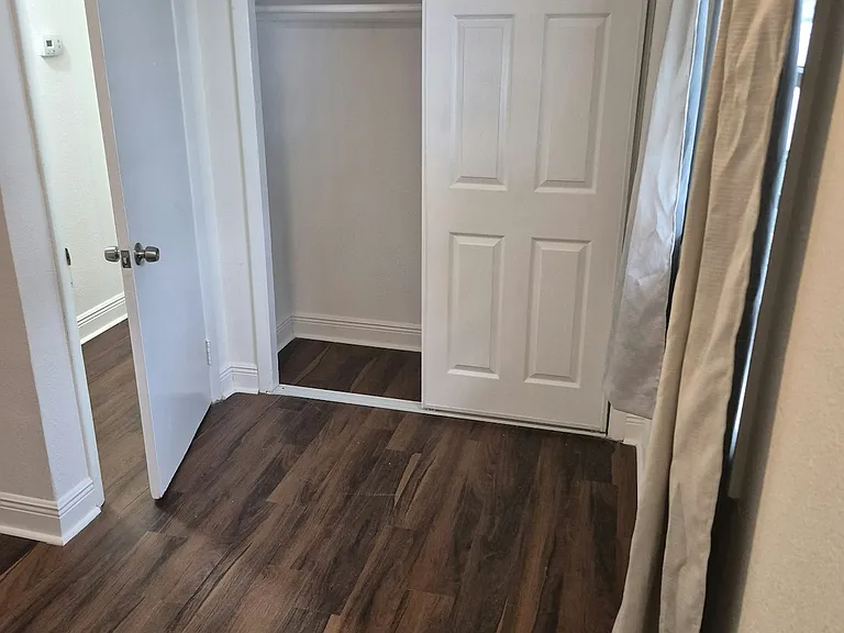 1402 E Bougainvillea Ave — Photo 19