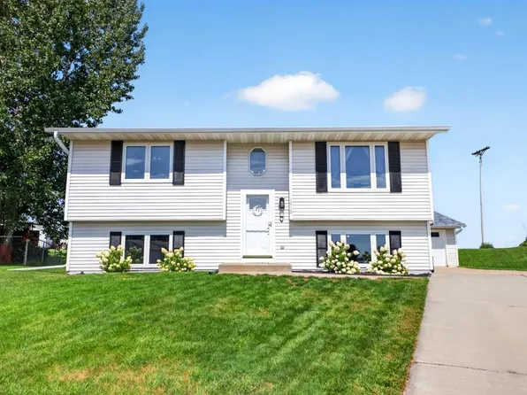 1910 3rd Ave NE, Stewartville, MN 55976