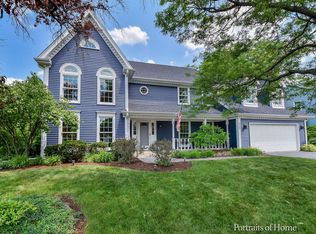 517 Longfellow Dr, Wheaton, IL 60189