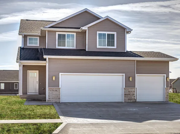 5420 Greene St, Ames, IA 50014