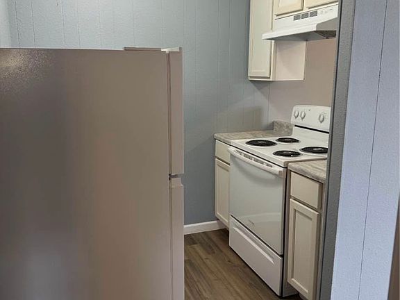 4th image of 115 S 8th St