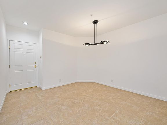 3rd image of 1872 Midvale Ave APT 208