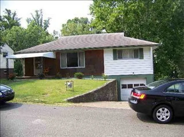 105 Broadmoor Dr, Huntington, WV 25705