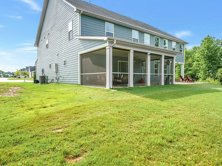 2107 Bluet Dr — Photo 40