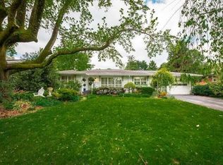 10 Fairhills Dr, Chattanooga, TN 37405
