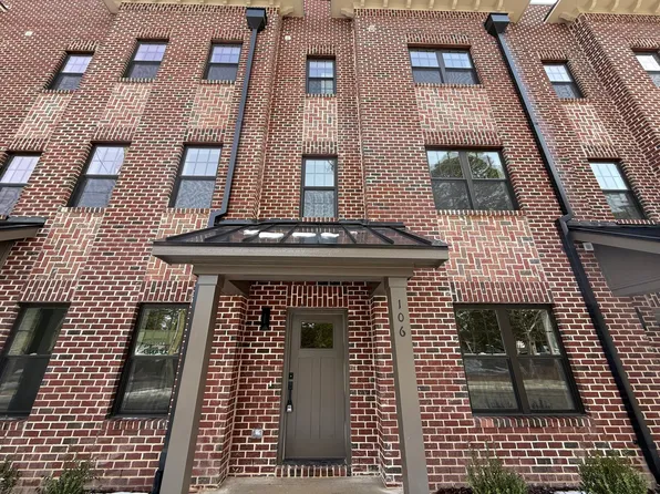 106 Lexington Ln, Southern Pines, NC 28387